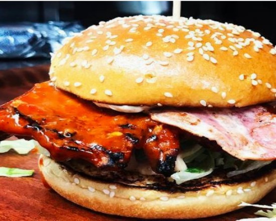 BACON N CHICKEN BURGER
